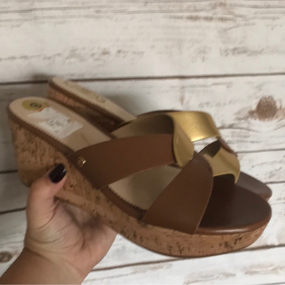 Sam Edelman • tan good cross cross sandals wedges $49 NEW